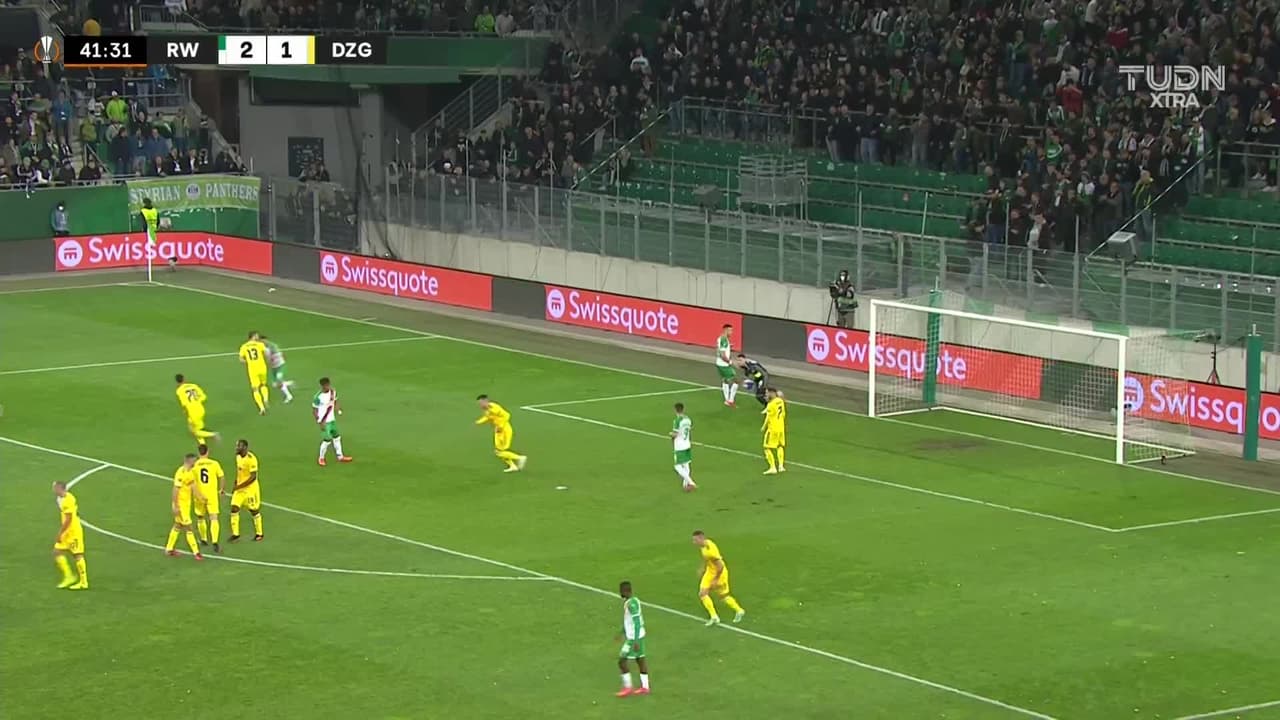 ¡TIRO ATAJADO! disparo por Marco Grüll.