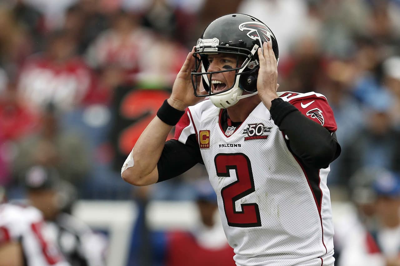 4.- El quarterback de Atlanta MATT RYAN pasó para 251 yardas en la victoria de los Falcons 10-7 en Tennessee. Ryan (30,168) sobrepasó las 30,000 yardas aéres en su carrera durante su partido #117 como profesional, el quinto que lo logra más rápido en la historia de la NFL.