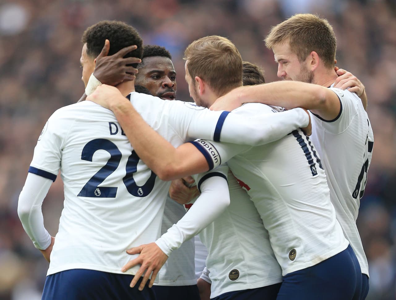 Son (36’), Moura (43’) y Kane (49’) hicieron el 3-0. Antonio (73’) y Ogbonna (96’) acercaron a los de casa.