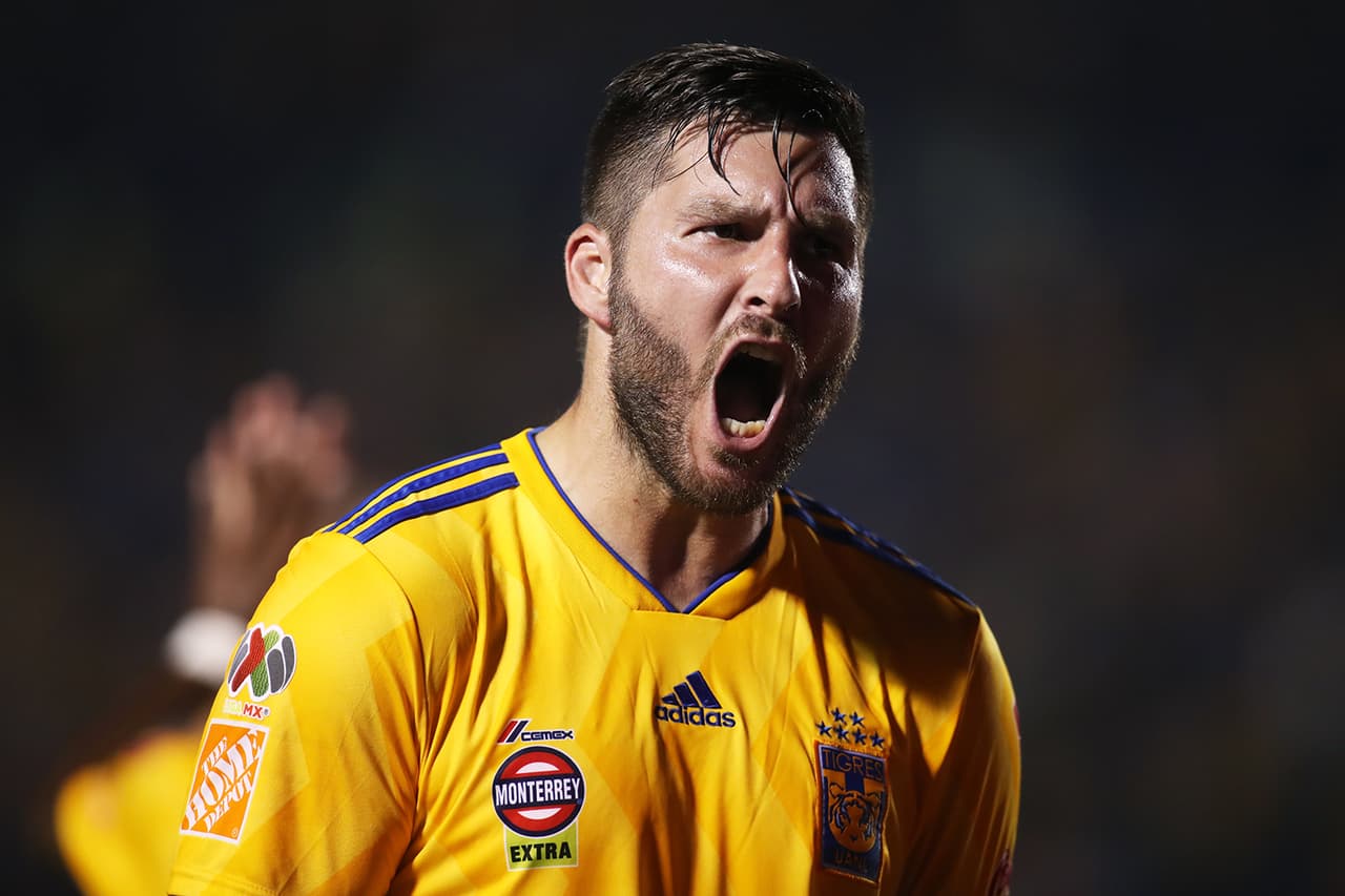 Pero con un soberbio cabezazo al minuto 58, repitió el francés Gignac para devolverle la ventaja a los Felinos por 2-1.