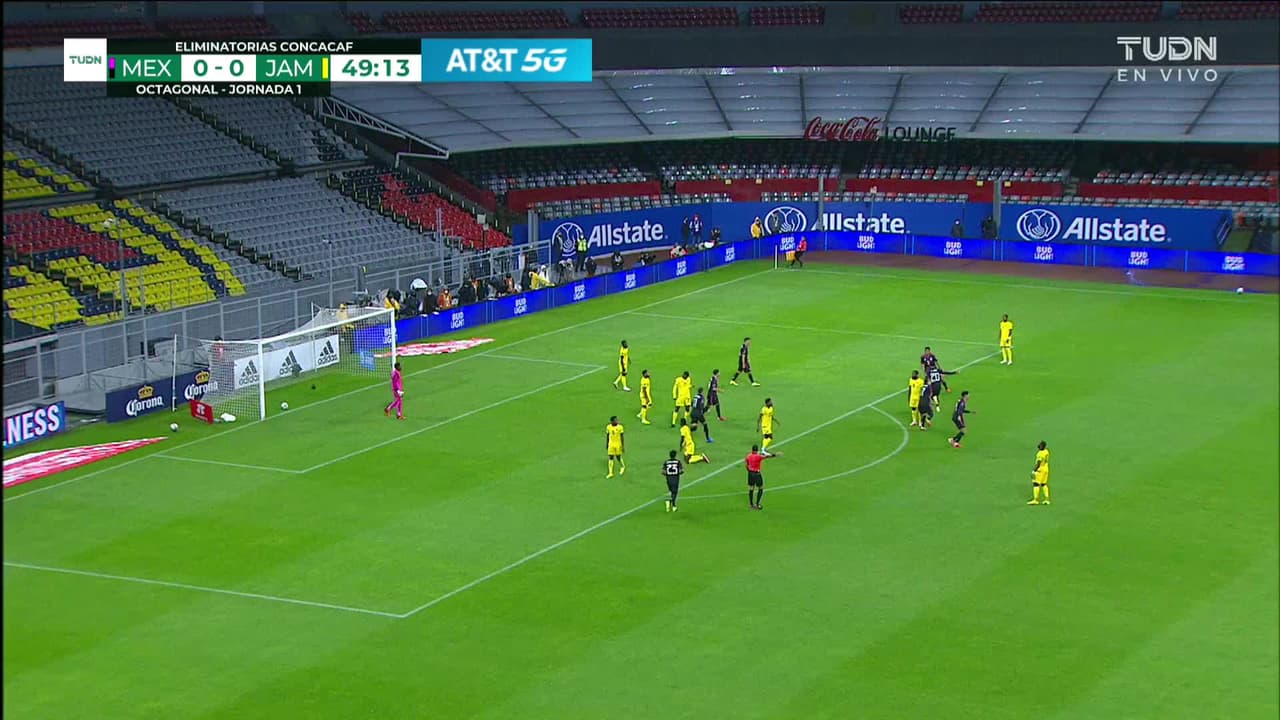 ¡GOL!  anota para México. Alexis Vega