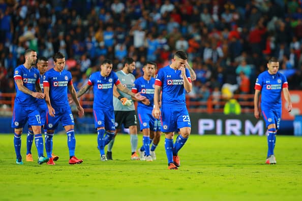 LO PEOR: Para Cruz Azul tras sufrir su segunda derrota de la campaña, poner en peligro el liderato y no contarán con José Madueña y Milton Caraglio para enfrentarse a Monterrey en la jornada 12.