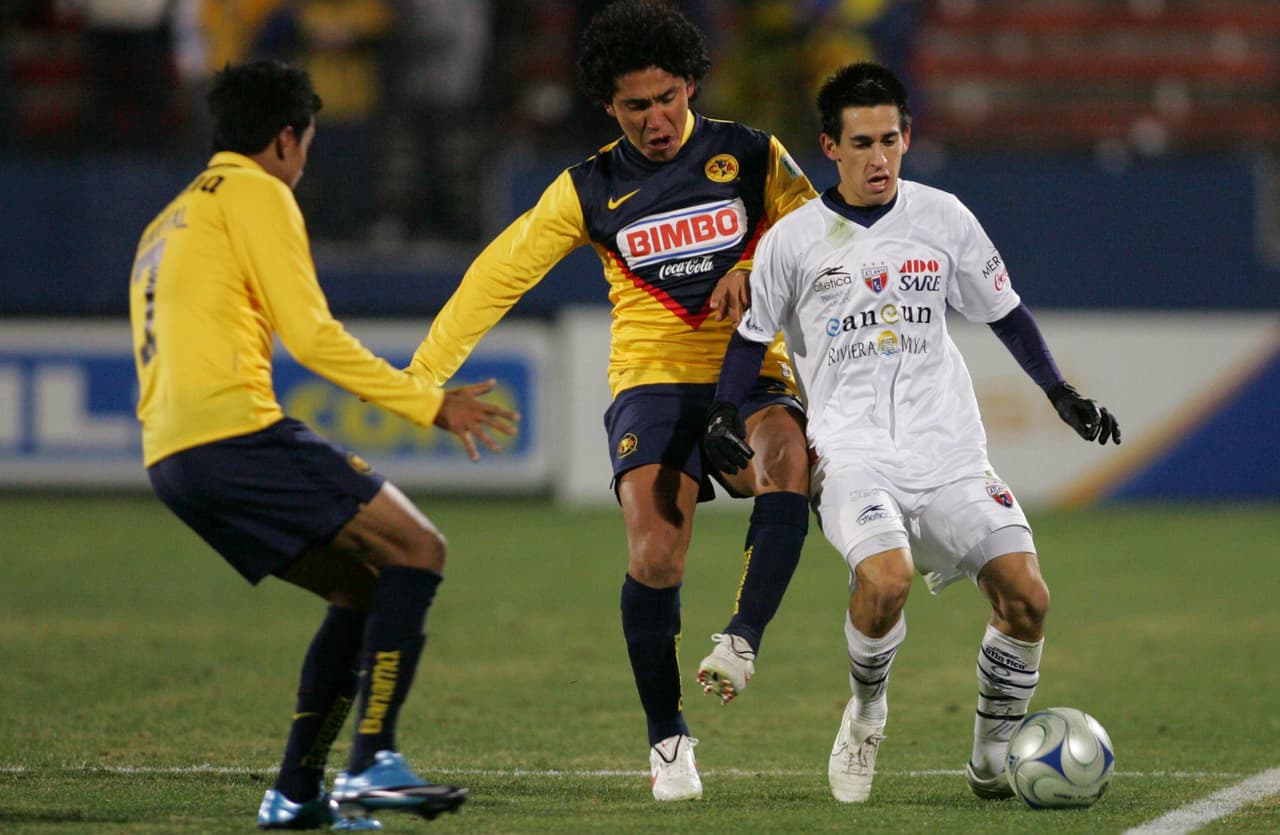 En el caso del ‘Torito’, el volante despuntó con América; sin embargo, fue cayendo su nivel. Ahora es futbolista de los Correcaminos.