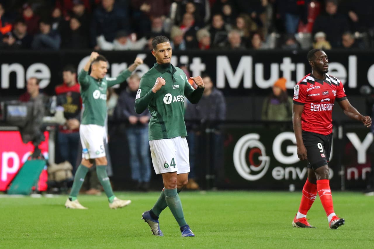 Con solo 17 años, William Saliba ya suena para salir de la Ligue 1 (Saint-Etienne) y pelear en ligas más competitivas. Se dice que el Borussia Monchengladbach lo quiere.
