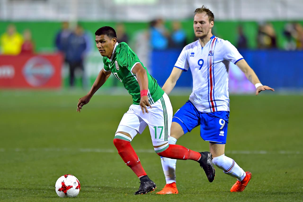 <b>JESÚS GALLARDO</b> – Apareció como lateral por izquierda en una apuesta de Juan Carlos Osorio que rindió frutos en el primer tercio de partido. El jugador de Pumas mostró buen desborde y sociedad con los volantes, aunque no alcanzó a ir hasta línea de fondo para centrar. 
<b>Calificación 7</b>