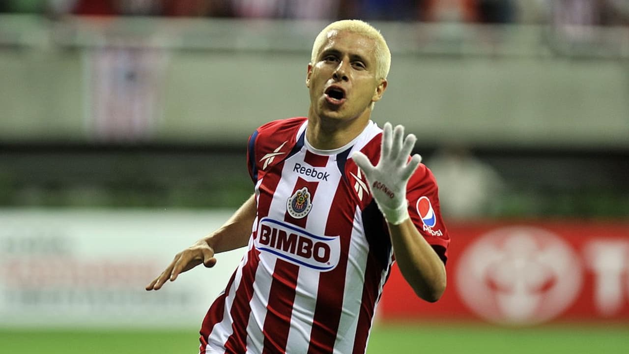 ‘Bofo’ Bautista llama “muerto” a Roger Martínez