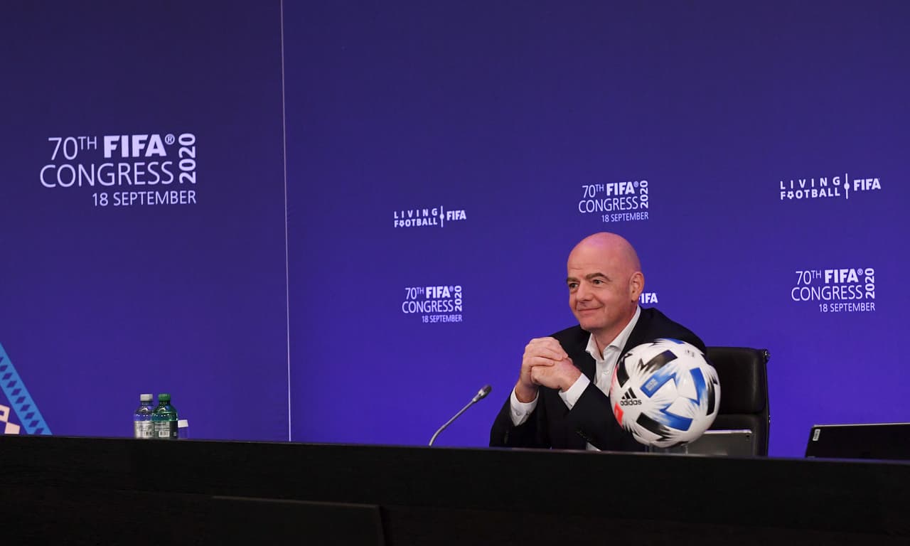 Gianni Infantino: “El siguiente paso es la vuelta de los aficionados a los estadios”