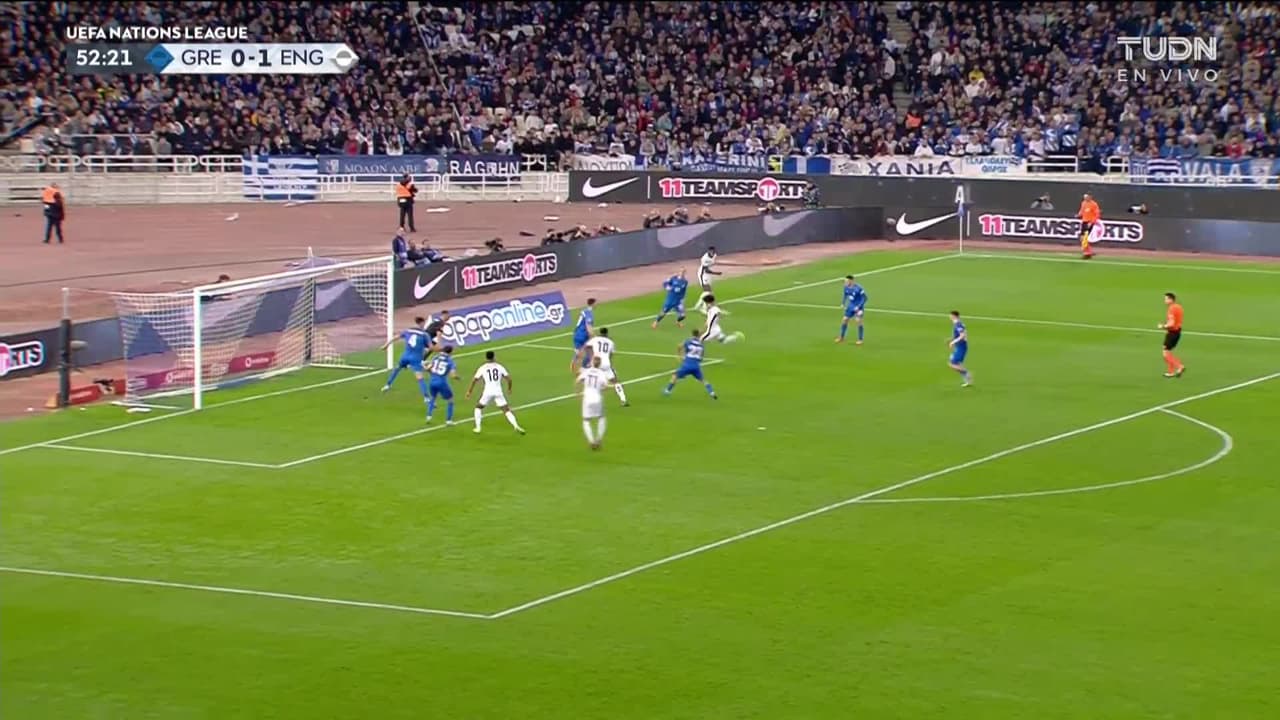 ¡TIRO ATAJADO! disparo por Rico Lewis.