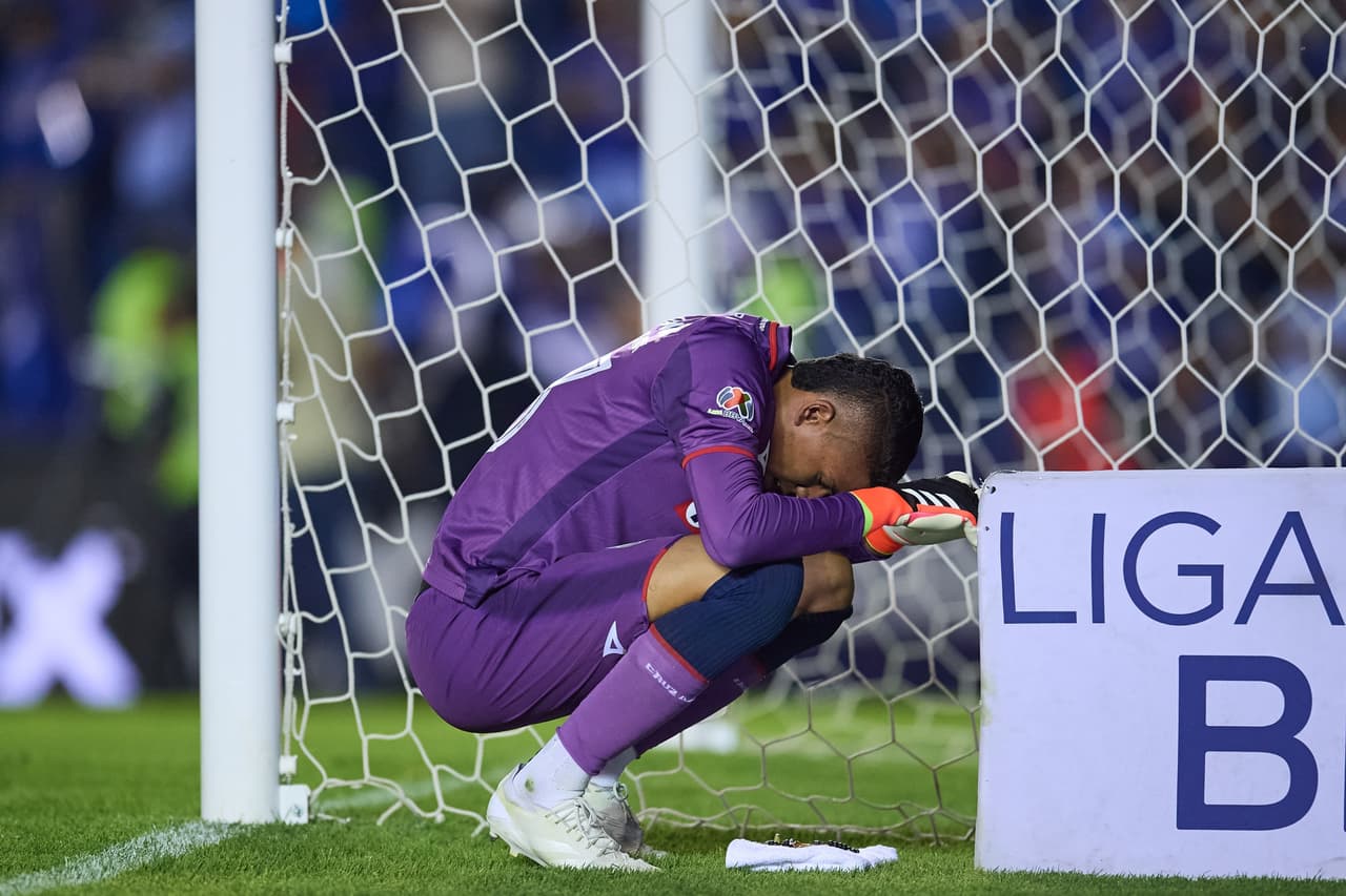 ¡Máquina de lágrimas! Jugadores de Cruz Azul lloran tras avanzar a la Final