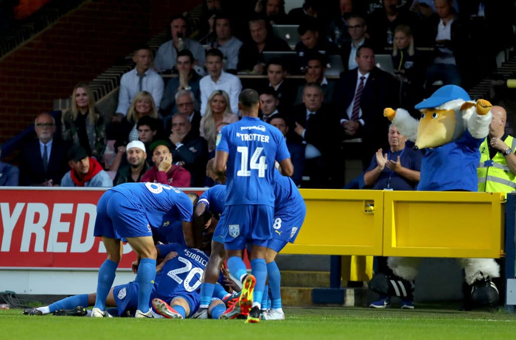 La fiesta fue gigante ante la sorpresiva ventaja de los locales contra un equipo que en el papel era más poderoso.