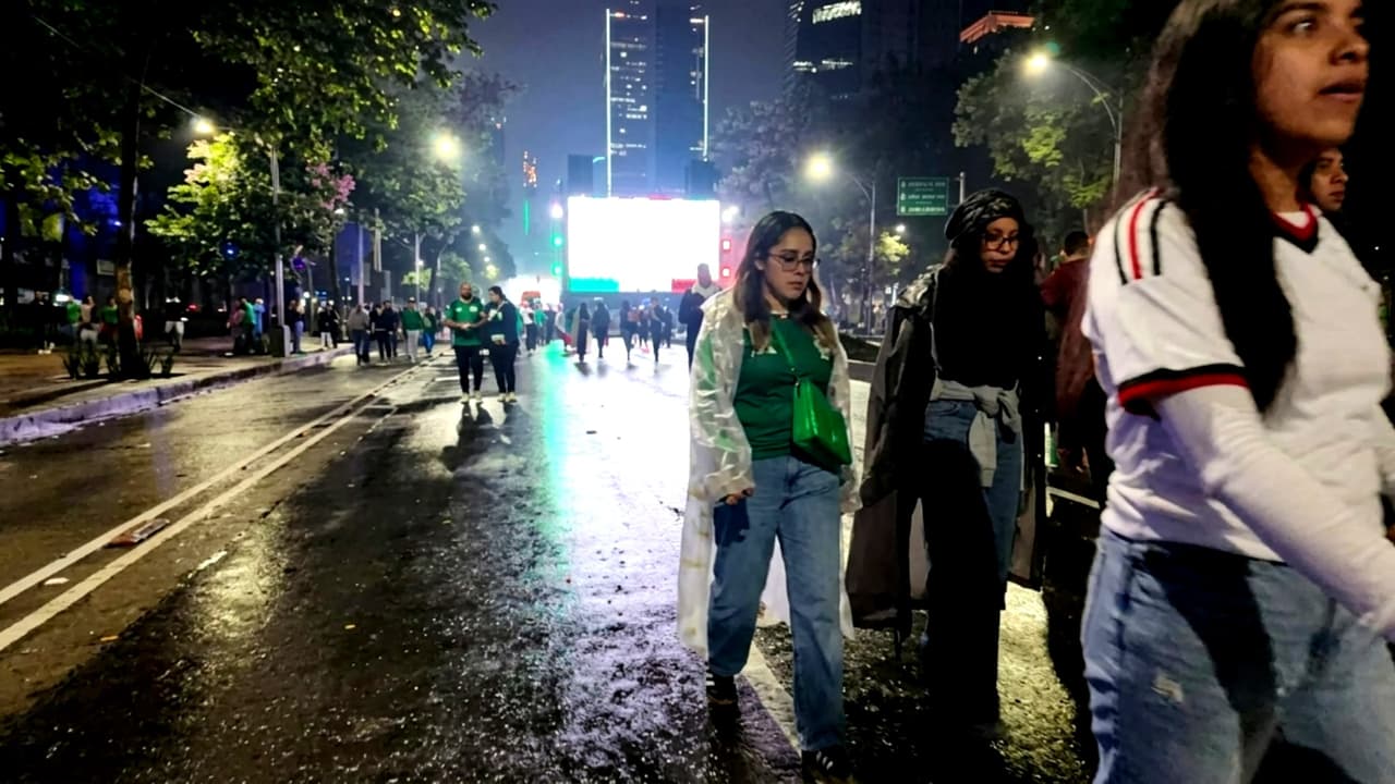 "Aquí se gana con goles": Afición mexicana reacciona con orgullo tras eliminación de la selección de México