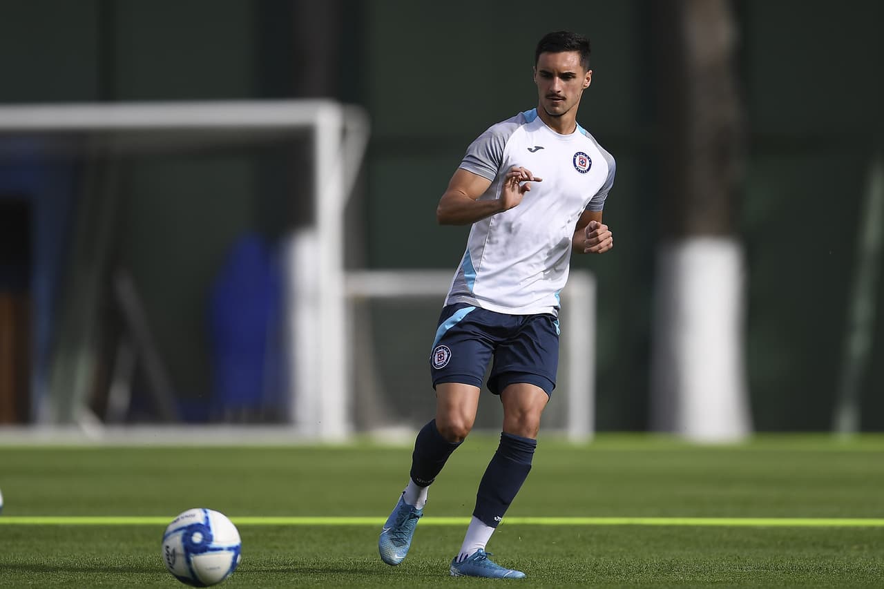 Eustaquio, sin jugar, es convocado por Canadá