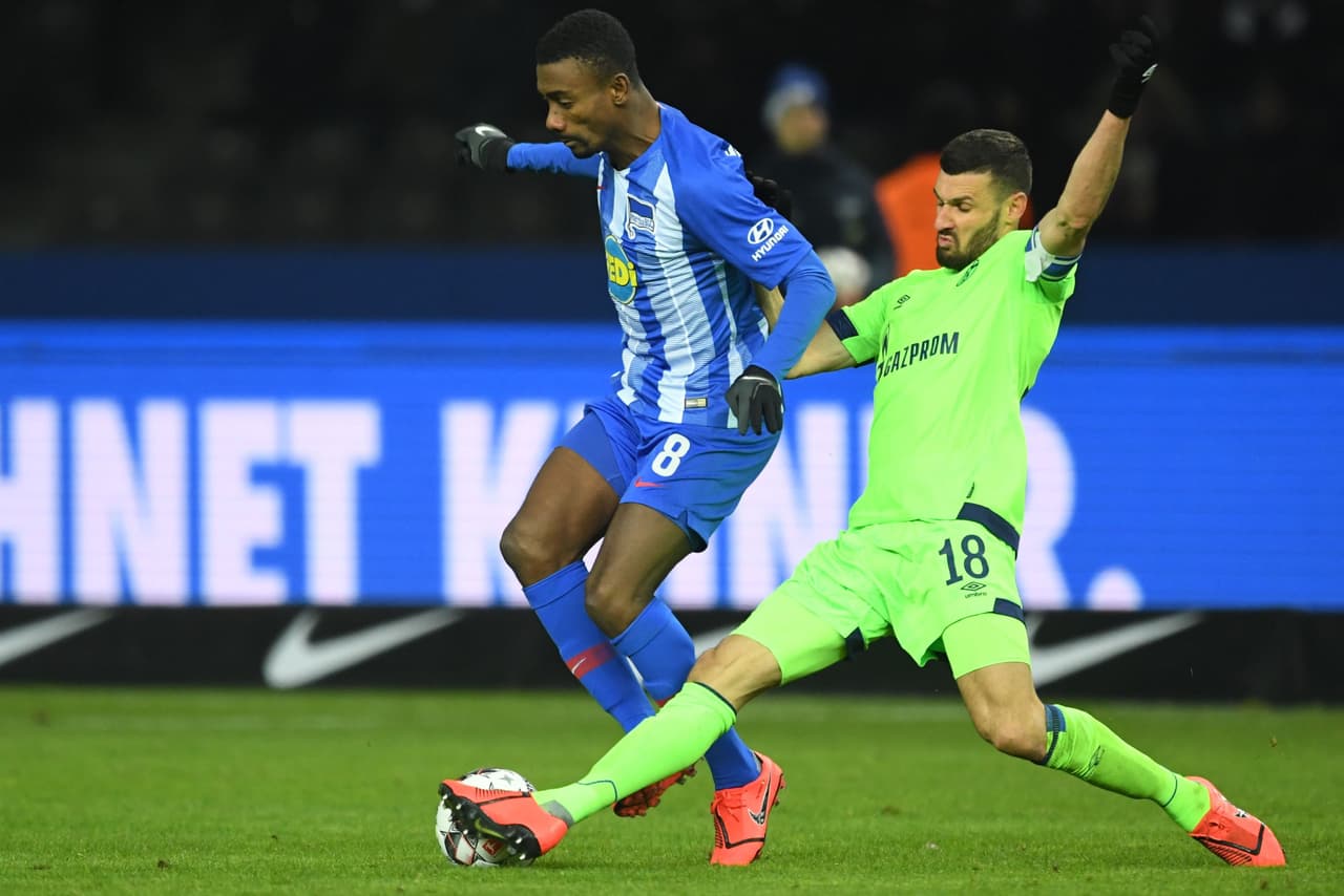 Un emocionante empate 2-2 protagonizaron Hertha Berlín y Schalke 04 en el primer encuentro de la Jornada 19 de la Bundesliga.