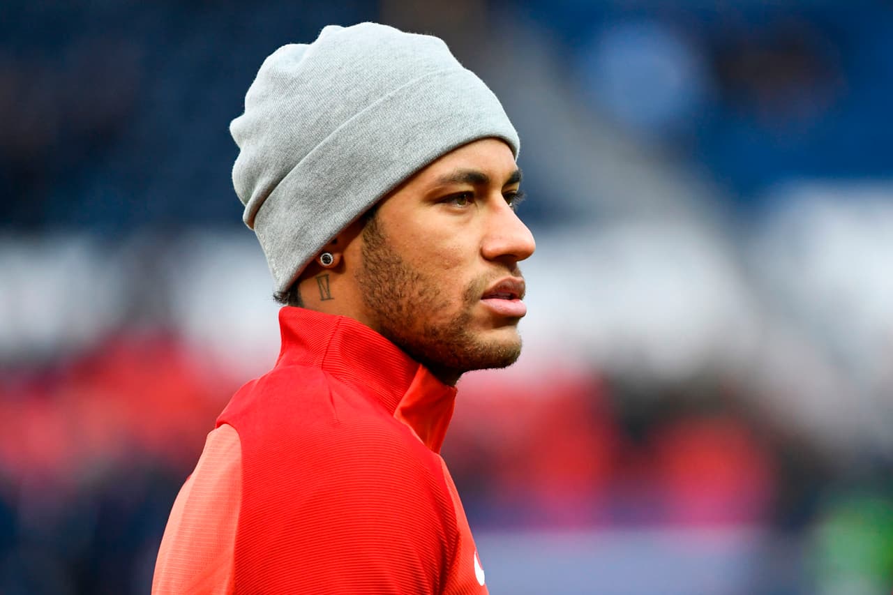 El partido llegó en medio de los rumores de la indisposición de Neymar al interior del equipo y sus diferencias con el técnico Unai Emery.