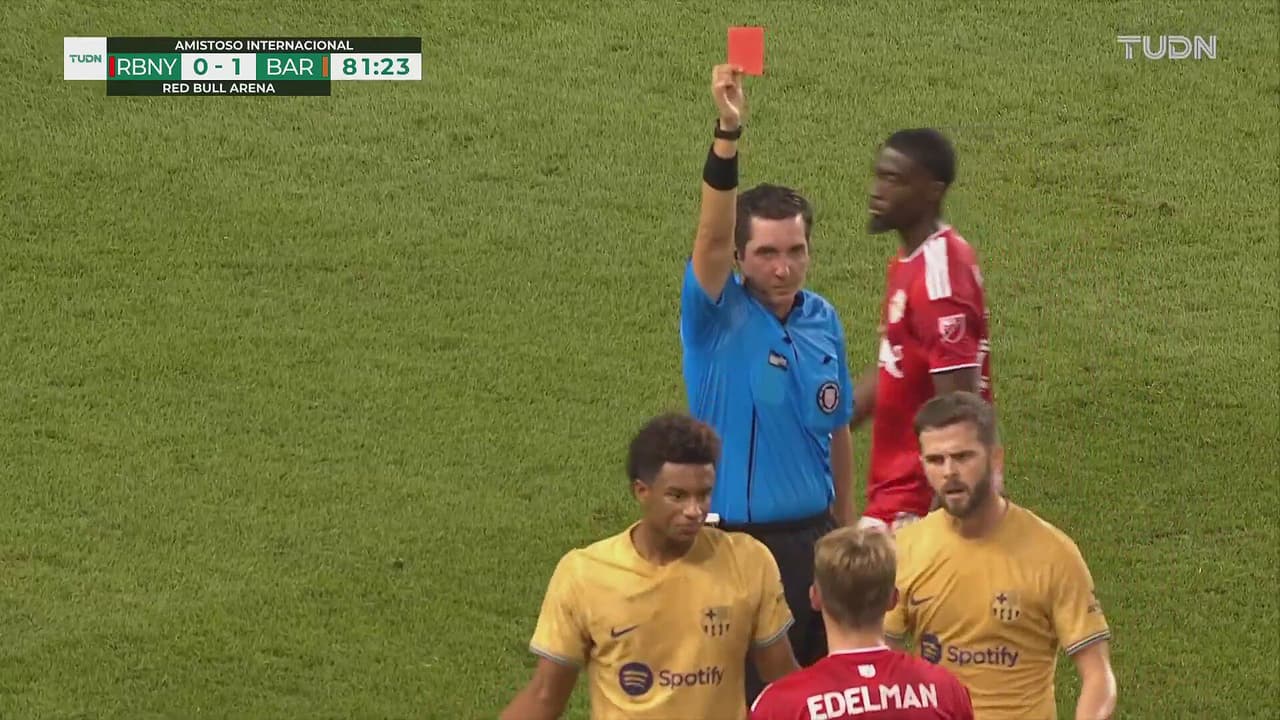 ¡Impotencia! Dura entrada de Edelman sobre Torre y se va expulsado