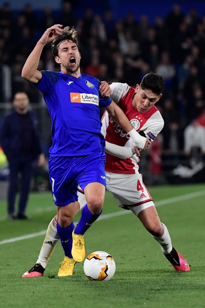El mexicano sufrió mucho el ataque del Getafe encabezado por Mata y Deyverson, tanto que salió de cambio por Schuurs.