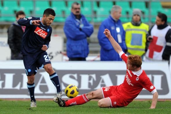 Los napolitanos necesitaban puntuar de a tres para acercarse al líder Milan.