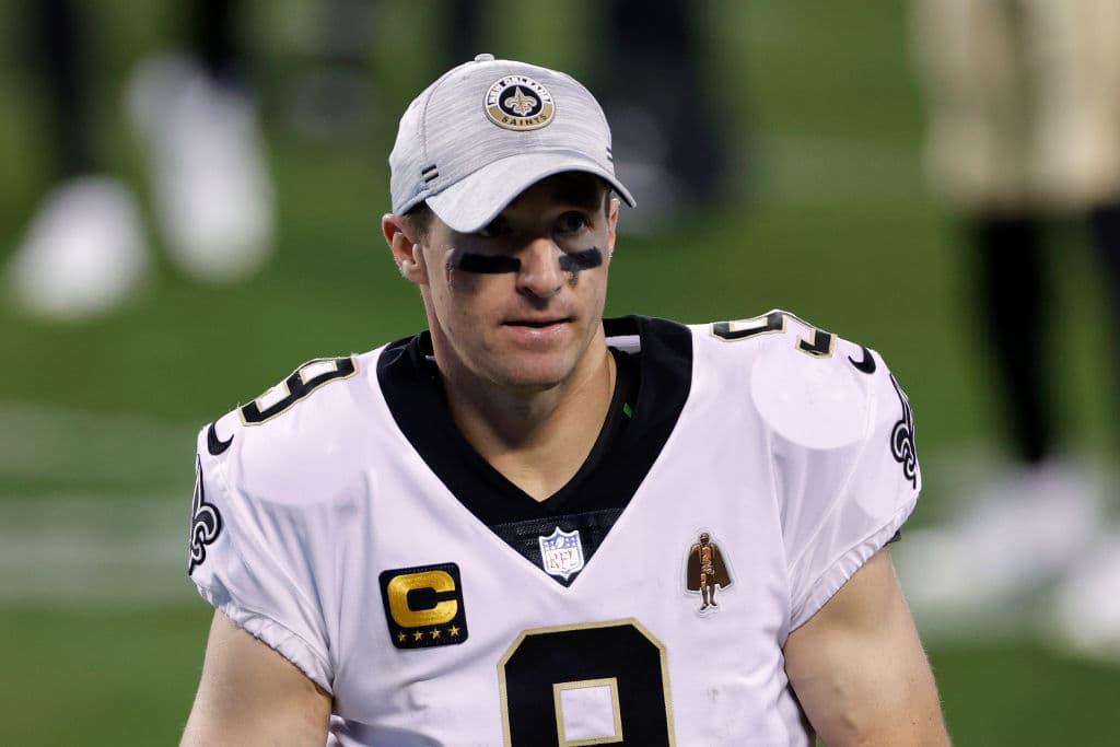 El histórico quarterback de los New Orleans Saints quiere volver a ganar un anillo y su ofensiva parece ser imparable, terminó la campaña regular con récord positivo de 12-4. Cabe recordar que Brees se perdió varias semanas por lesión.
<br>