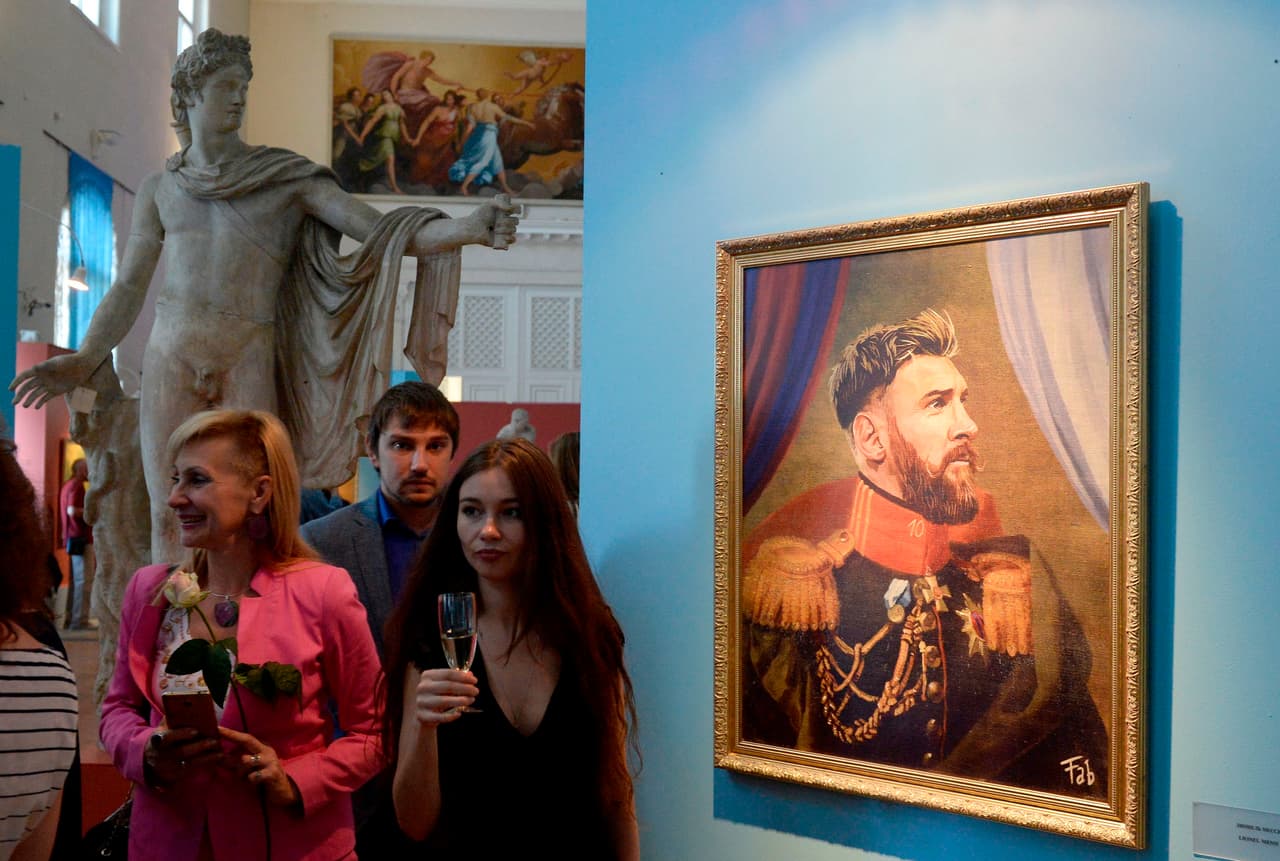 El argentino Lionel Messi fue una de ls figuras retratadas que los visitantes quisieron como recuerdo.