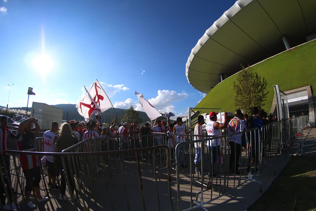 En la tarde de este sábado se abrieron las puertas del Estadio Akron para la despedida de Chivas antes del Mundial de Clubes.