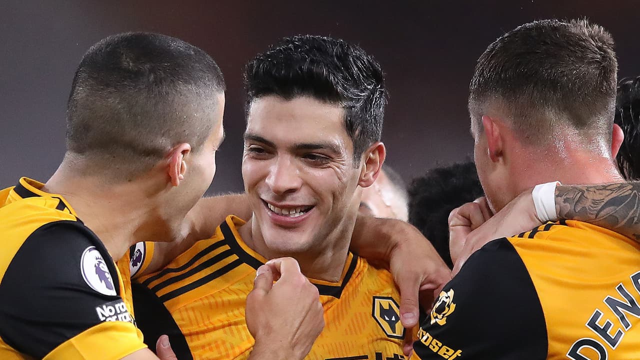 Aficionados rompen meta de recaudación por Raúl