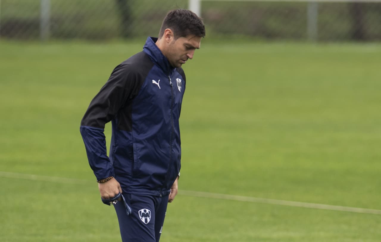 Monterrey recibe a Cruz Azul, que viene con invicto de cuatro juegos, tres de ellos victorias seguidas. Por eso, Rayados entrena con la idea de un triunfo con sabor a revancha por las derrotas sufridas contra "La Máquina" en Copa y Liga en 2018.