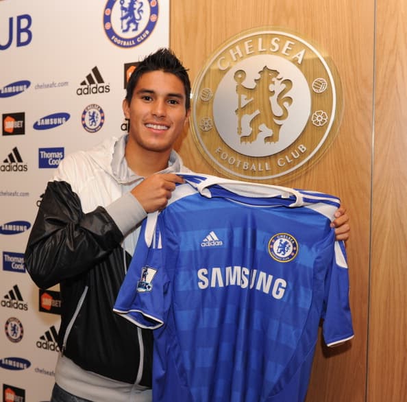 A pesar de haber sido adquirido por el Chelsea en el 2011, los mejores números de Ulises Dávila en Europa fueron con el Córdoba de la segunda división española en el 2014. Ahí anotó siete veces y ayudó al ascenso del equipo a La Liga. Pero extrañamente pasó a Portugal, donde se diluyó.