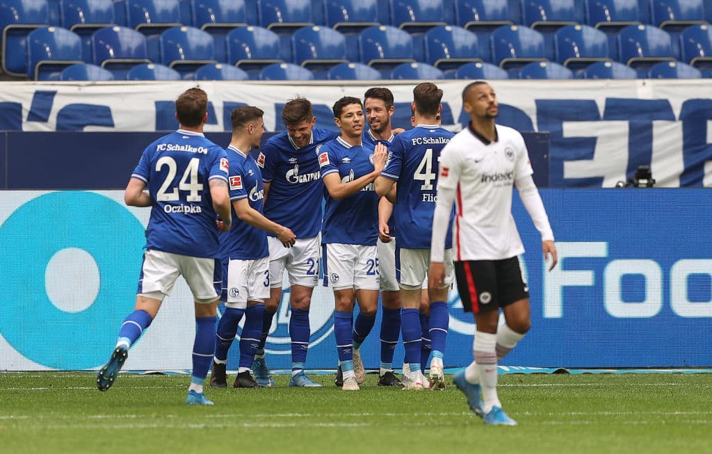 Schalke soprende a todo el mundo y con un resultado de 4-3 a favor frente al Eintrach Frankfurt, hace que los 'Mineros' consigan su tercer triunfo de la temporada.