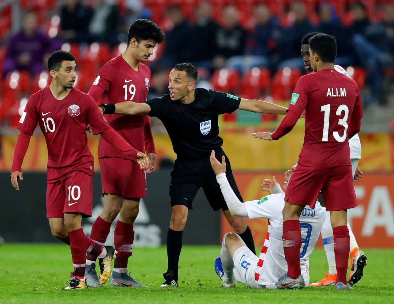 Con su victoria, Estados Unidos asegura el segundo lugar del Grupo D con seis puntos y clasifica a la segunda ronda del certamen, donde enfrentaría al ganador entre Francia y Malí, a definirse este viernes.