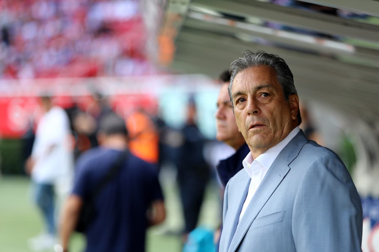 A Tomás Boy no le interesan los gritos de la afición