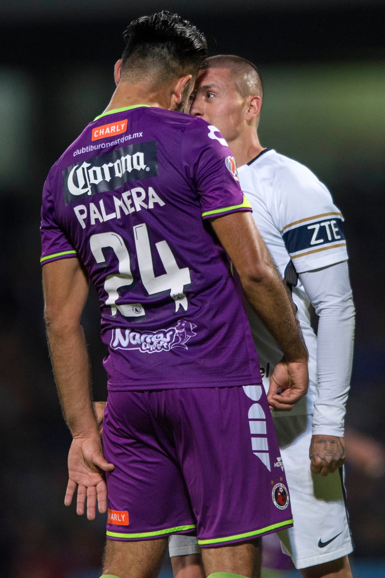 La desesperación se hizo presente en el cuadro felino que en repetias ocasiones reclamaron las decisiones arbitrales y confrontaron a sus rivales.