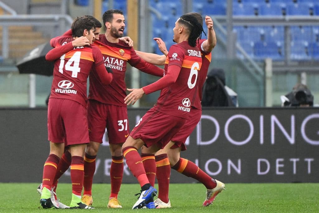 Se emapata el encuentro entre la Roma e Inter 2-2, durante la Jornada 17 de la Serie A. Lorenzo Pellegrini abrió el marcador a favor de los Giallorossi, pero los goles de Skriniar y Hakimi pusieron arriba a los 'Nerazurri', fue al minuto 86 cuando Gianluca Mancini igualó el marcador.