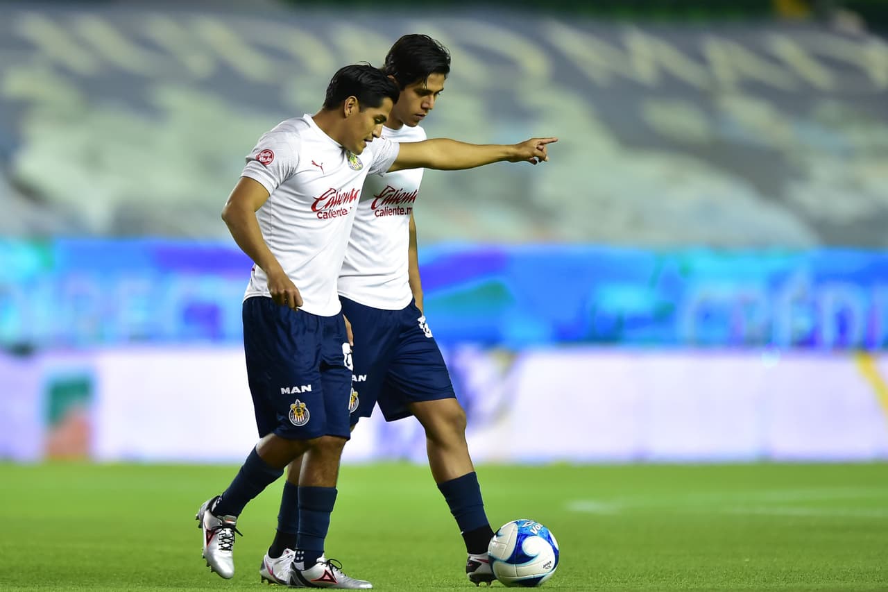 Jesús Sánchez visualiza que en Chivas pueden suplir a JJ Macías