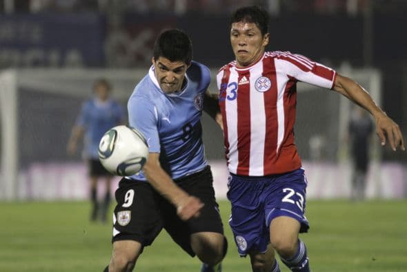 Ahora, Díaz quiere retomar el camino y redirigirlo hacía Rusia 2018. No dejó de lado esa mina de experiencia de algunos de los jugadores paraguayos como Justo Villar, Paulo da Silva o Roque Santa Cruz y lo combinó con la juventud de futbolistas como Jorge Rojas o Richard Ortiz.