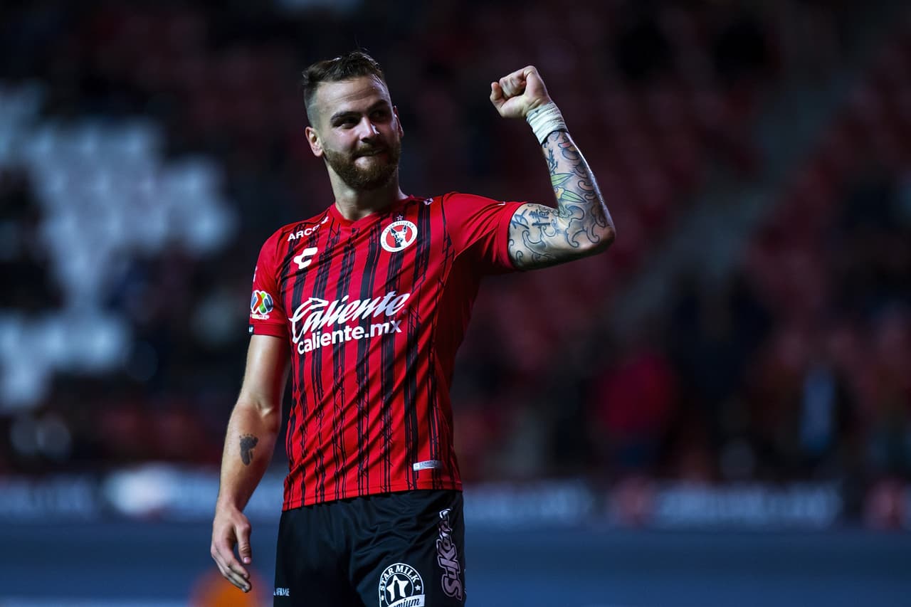 González Pírez buscaría oportunidad en el Tri si no lo llama Argentina