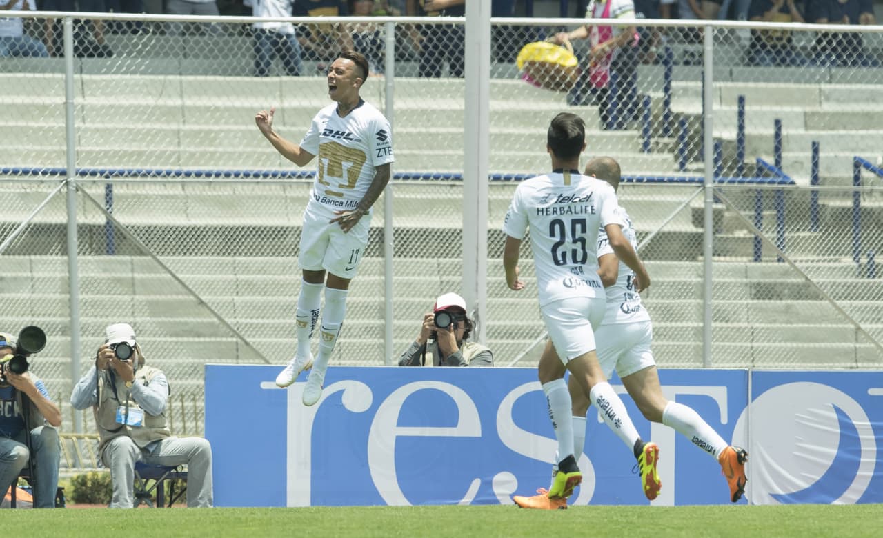 Foto de accion del partido Pumas vs Necaxa correspondiente a la jornada 2 del torneo Apertura 2018 de la Liga BBVA Bancomer desde el estadio de Ciudad Universitaria. EN LA FOTO: Action photo of the Pumas vs Necaxa match corresponding to matchday 2 of the 2018 Apertura tournament of Liga BBVA Bancomer from the Ciudad Universitaria stadium. IN THE PHOTO: