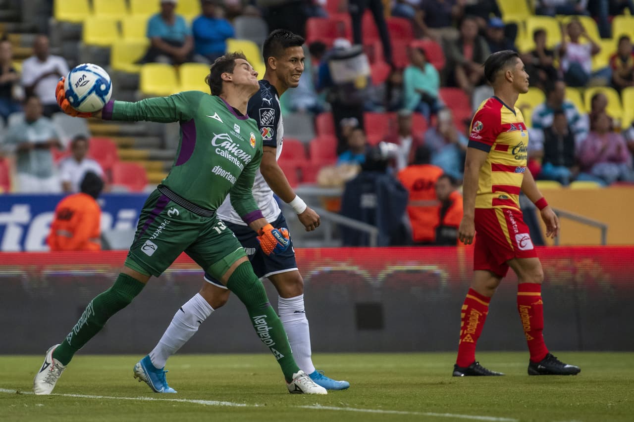 Sebastián Sosa llevó el partido al descanso sin goles en su portería