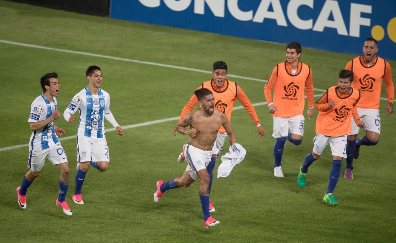 Action photo during the match Pachuca (MEX) vs Tigres UANL (MEX) , corresponding to second leg match of Final Tournament CONCACAF Champions League 2016-2017 at Hidalgo Stadium. Foto de accion durante el partido Pachuca (MEX) vs Tigres UANL (MEX), correspondiente al partido de vuelta de la Final de la Liga de Campeones CONCACAF 2016-2017 en el Estadio Hidalgo, en la foto: Gol Franco Jara Pachuca 26/04/2017/MEXSPORT/David Leah