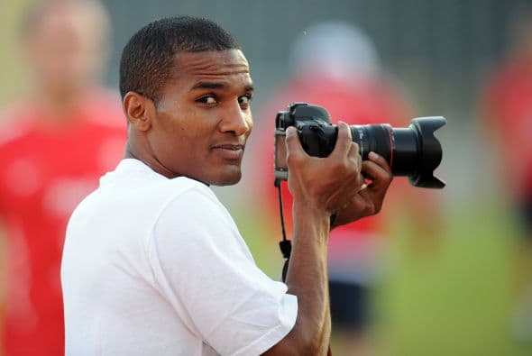 Por si fuera poco, el atacante galo también demostró que le gusta la fotografía.