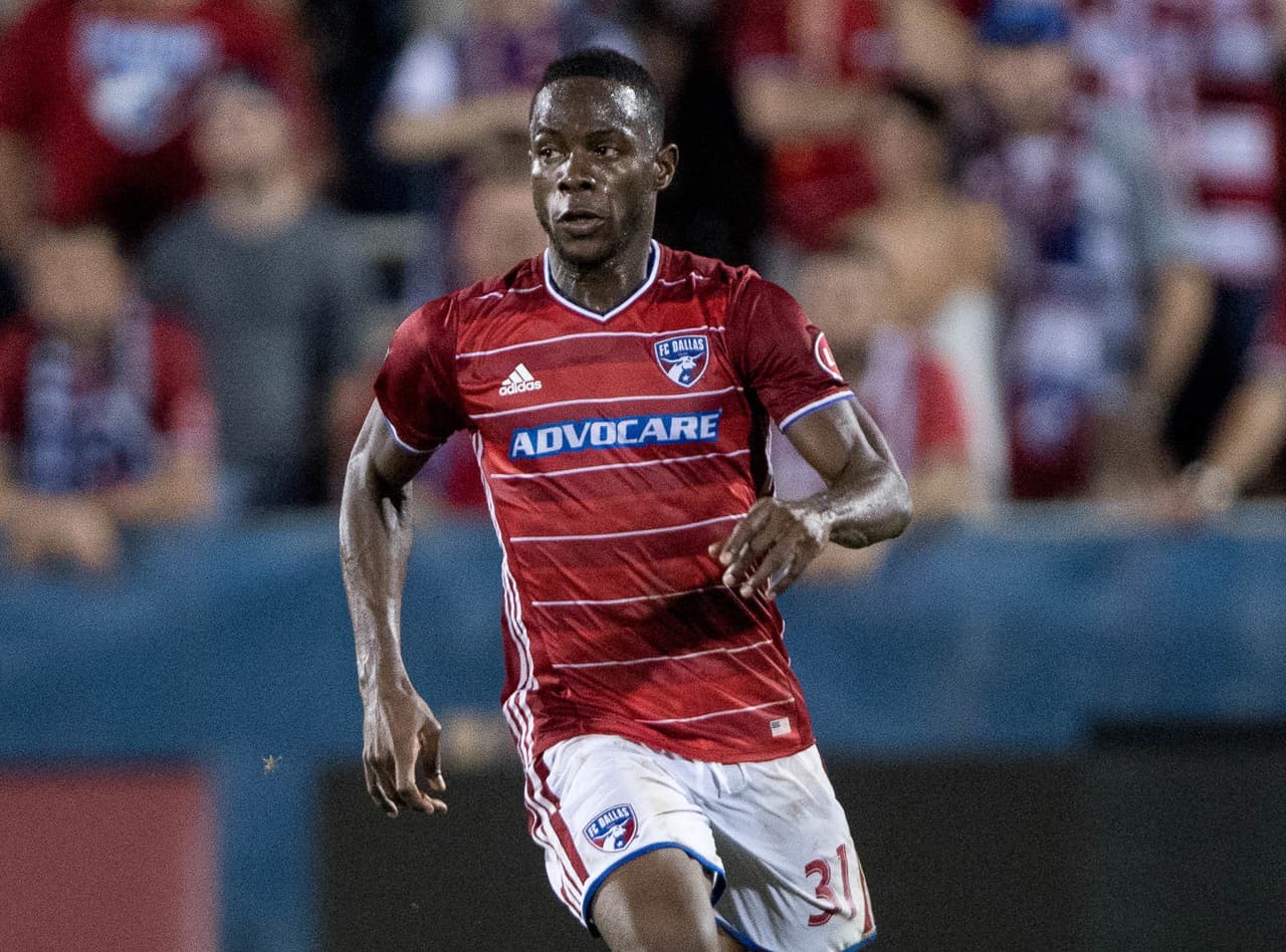 Maynor Figueroa -estandarte de la defensa de FC Dallas- contribuyó para que su equipo pudiera recoger un punto en su visita a Vancouver. (USA Today Images)