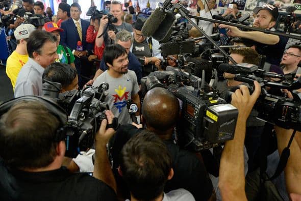 Decenas de personas visitaron el Wild Card Gym.