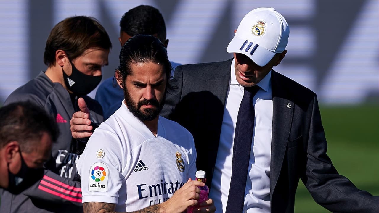 Zidane: "A Isco no le doy la oportunidad de mostrar el jugador que es"