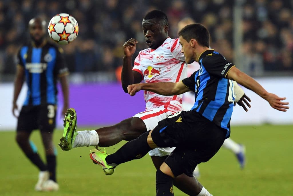 Milan le pega al Atlético de Madrid 1-0 gracias a la anotacion de Junior Messias al minuto 87, Borussia Dortumd cae con el Sporting CP 3-1 y se depiden la UEFA Champions League y el RB Leipzig pasa por encima del Club Brugge con un marcador de 0-5.