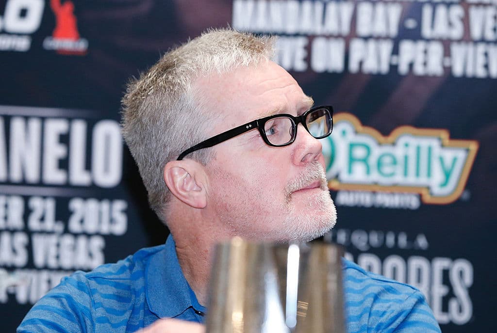 Hasta que por fin se volvieron a cruzar los caminos de Roach y Chávez Junior, a quien prepara para enfrentar a Jacobs.