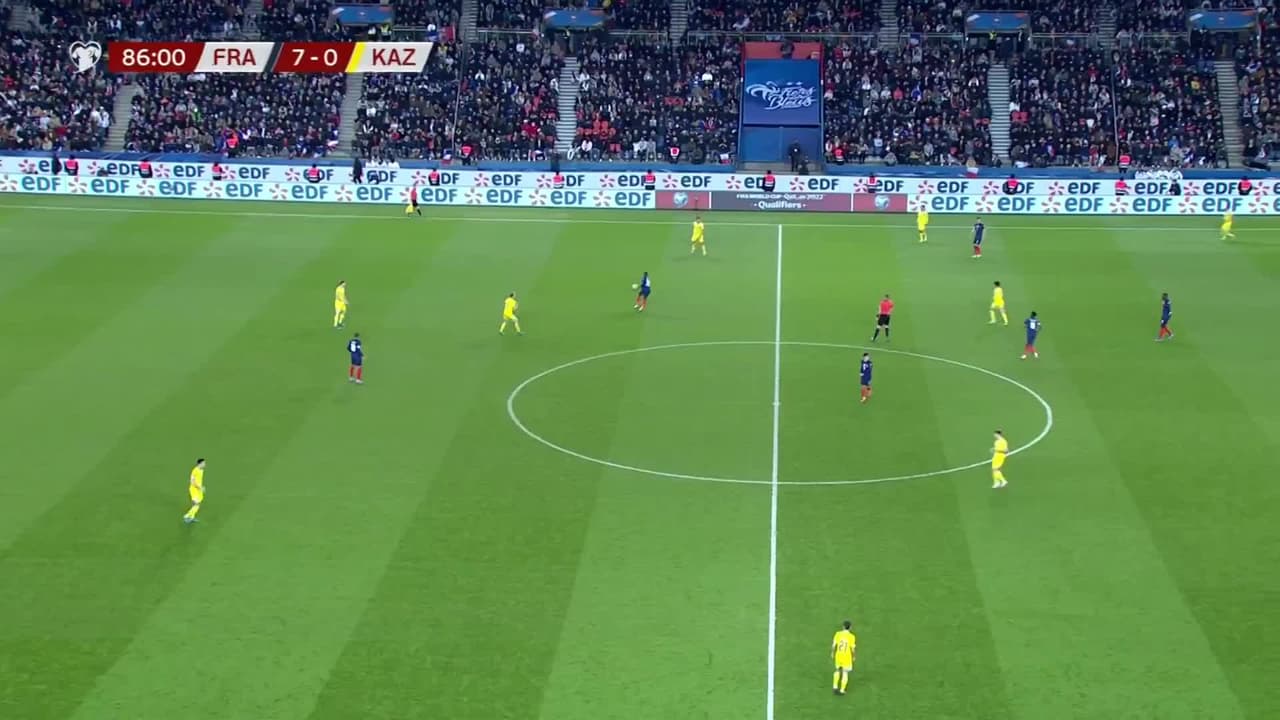 ¡GOL!  anota para Francia. Kylian Mbappé