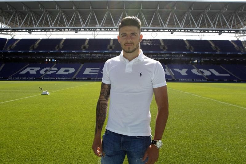 <b>Lateral derecho: </b>Pipa (R.C.D. Espanyol) - 345,000 dólares.