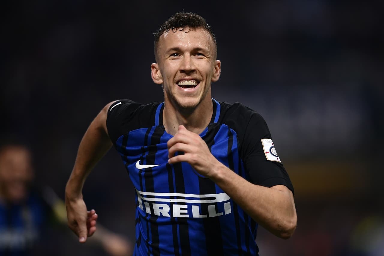 Cuando el partido estaba en el minuto 65, Ivan Perisic centró un balón bajo y Andrea Barzagli marcó en contra.