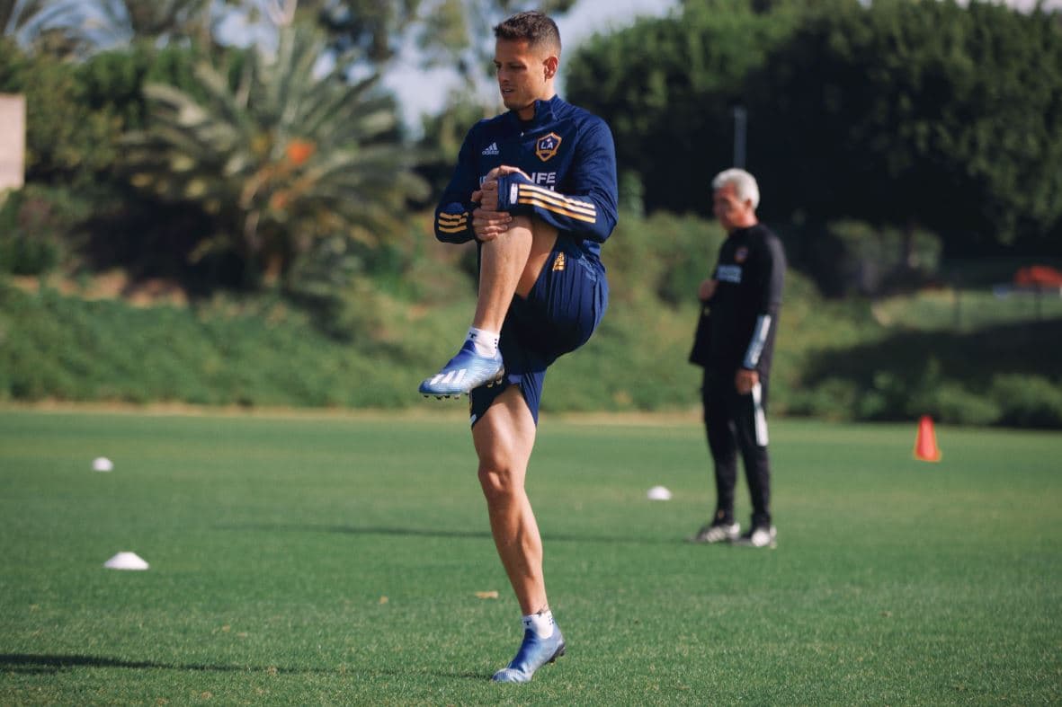 Chicharito representará a Galaxy en clásico de eMLS ante LAFC