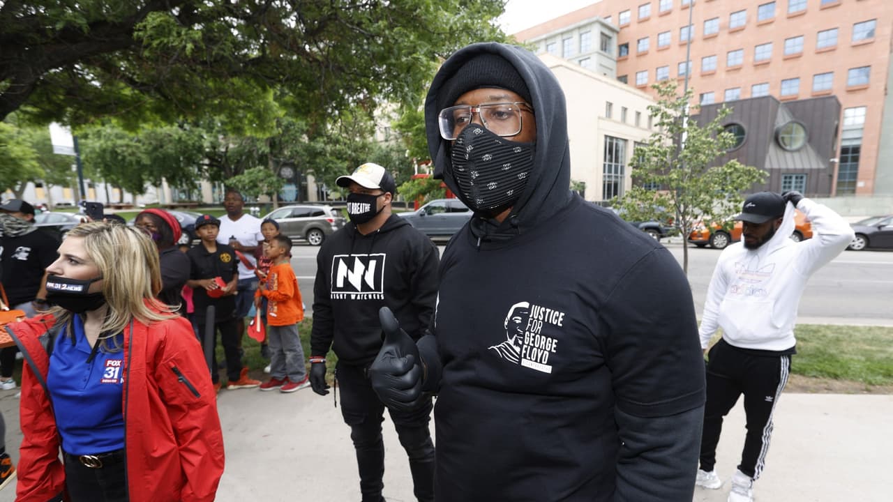 Von Miller pide a la NFL proteger a jugadores que protesten