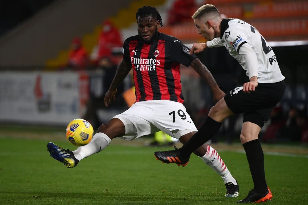 Giulio Maggiore (56’) y Simone Bastoni (67’) marcaron los tantos para despachar al Milan, quienes se quedaron con 49 unidades amenazados por el Inter (47). El siguiente compromiso para el cuadro de Pioli será ante Estrella Roja en la Europa League.
